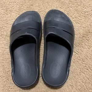 Oofos original recovery slides